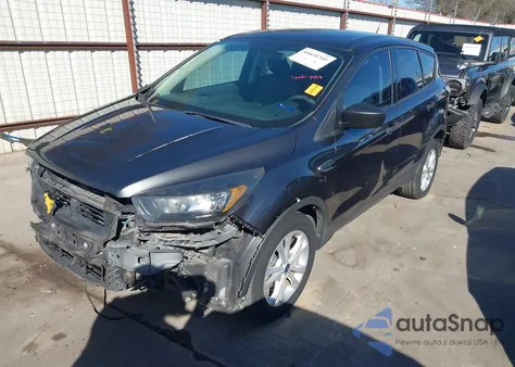 2018 Ford Escape S z USA, uszkodzony, nr VIN 1FMCU0F78JUC06663
